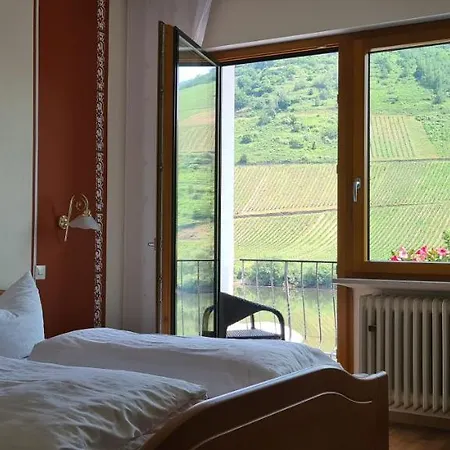 Weingut Gibbert-pohl 4*